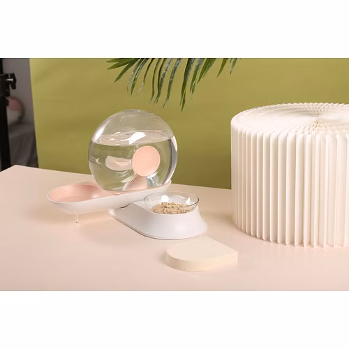 Fresh & Clean Pet Food & Water Station - Image 3