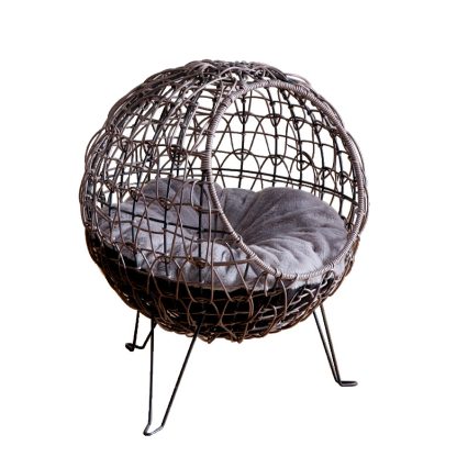 Elevated Rattan Cat Nest: A Cozy Retreat